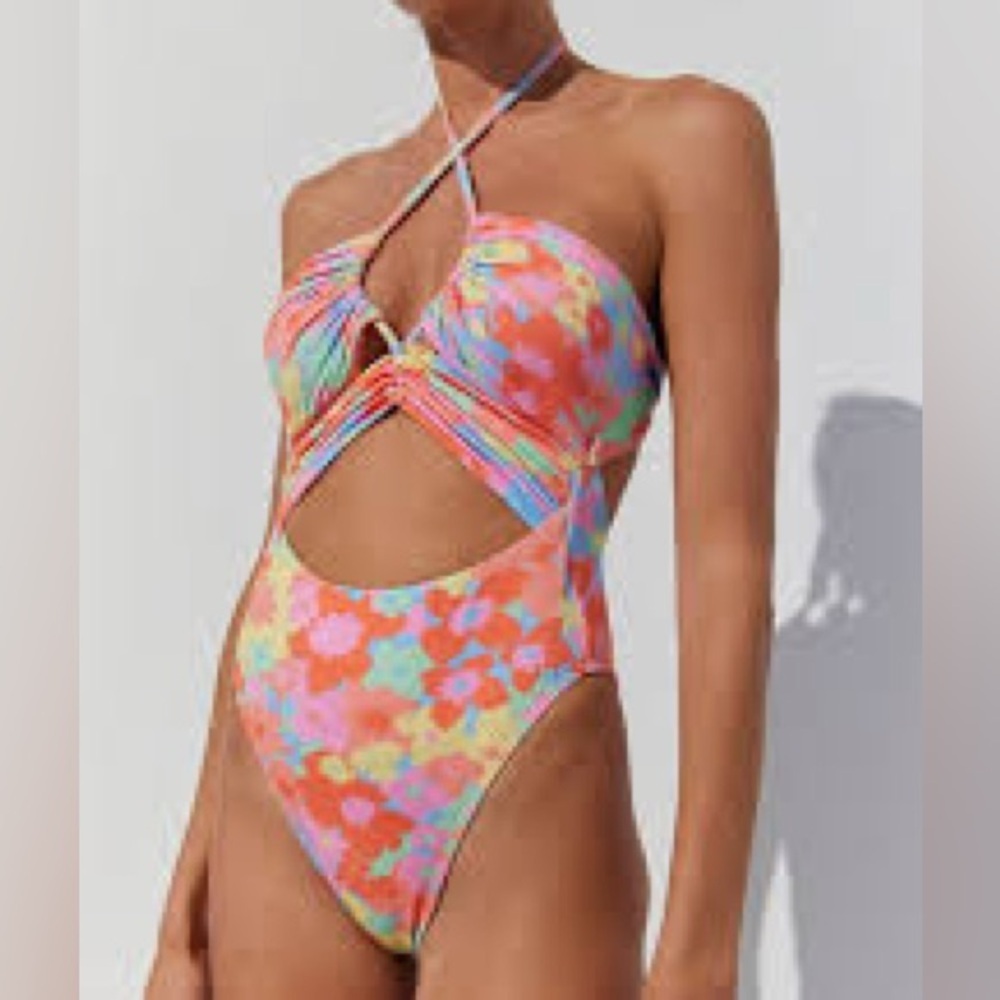 Billabong Coast Is Clear Floral Cutout Halter One Piece Swimsuit S